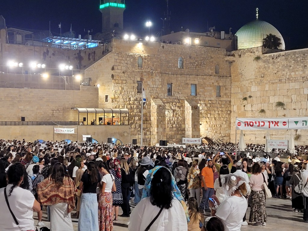 ימים מדממים